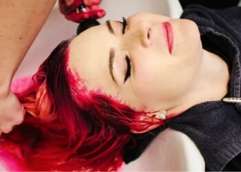 how to get hair dye off skin